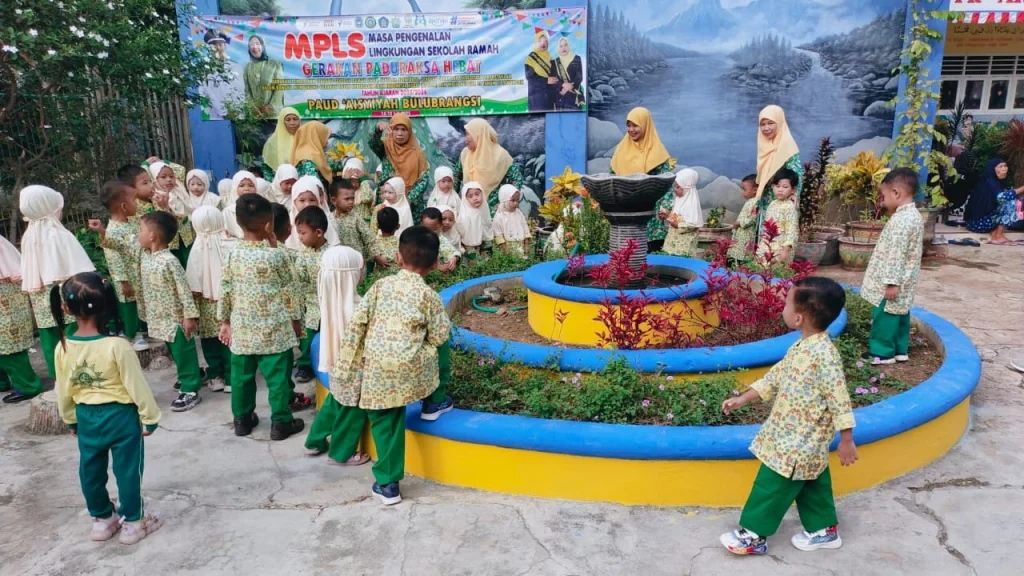 MPLS Ramah Hari Ke Tiga: Tumbuhkan Keceriaan Anak Usia Dini di PAUD Tangguh Aisyiyah Bulu Brangsi