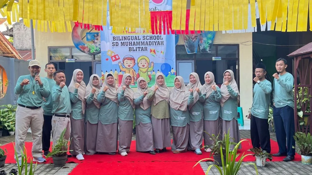 Penutupan MPLS Ramah SD Muhtar Berlangsung Semarak di Halaman Sekolah