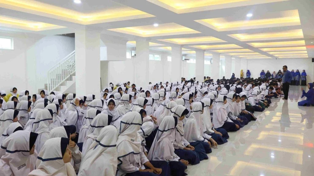 SMP Mulia Tulangan Sambut Ratusan Siswa Baru dengan MPLS Ceria dan Bermakna