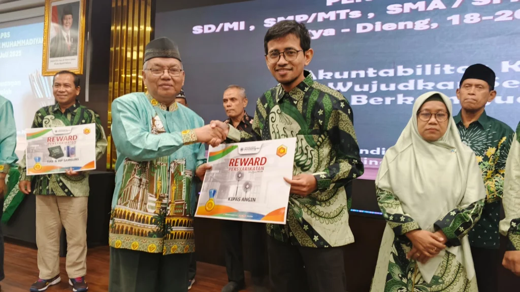 Komitmen Support Dakwah Persyarikatan, Sekolah Inovatif Jagir Dapatkan Reward dari PDM Kota Surabaya