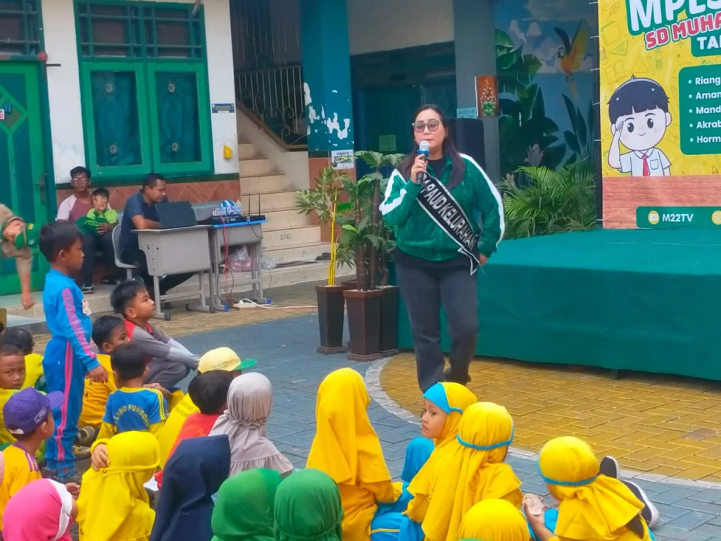 Penuh Kekeluargaan, Bunda PAUD Hadiri MPLS Ramah SD Muhammadiyah 22 Surabaya