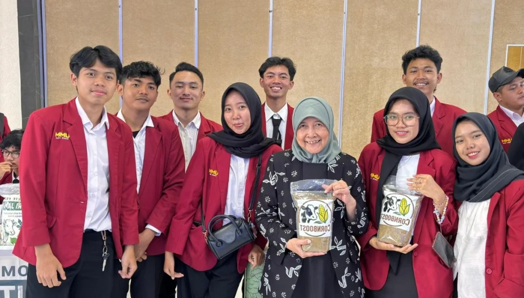 Terjangkau dan Bagus, Ini Pakan Ternak CornBoost Ciptaan Tim Mahasiswa UMM