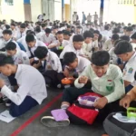 Implementasi Makan Bergizi Bersama di MPLS Ramah dan Fortasi SMK Muda Genteng