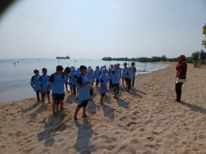 Matsama-Fortasi Ditutup dengan Outbond Edukatif di Pantai Klayar