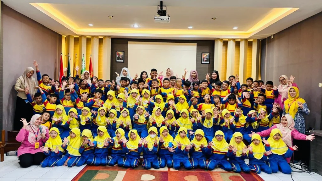 MPLS Ramah, Siswa Kelas 3 SDMM Susun Komitmen Kelas Bersama