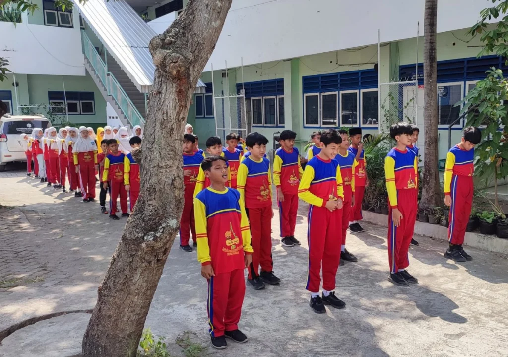 Latihan Baris, Murid SD Muhammadiyah Kota Blitar, Siap Harumkan Nama Sekolah di Ajang Se-Kota Blitar