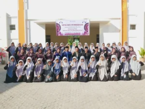 Awali Tahun Ajaran 2025/2026, AQBS Ponorogo Gaungkan Semangat Belajar dan Bahasa