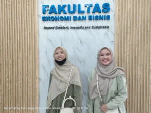 Mahasiswi Entrepreneurship UMG Raih Juara Cerdas Cermat Fesma 2025