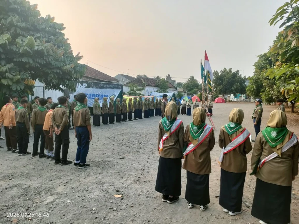 Kemahiran Hizbul Wathan Jadi Penutup MPLS di SMP Muhammadiyah 1 Pare