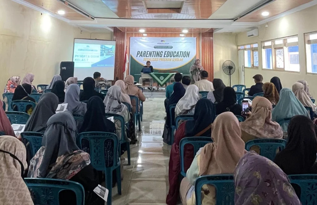 Selaraskan Persepsi Wali Murid, Spemutu Gresik Gelar Parenting Education