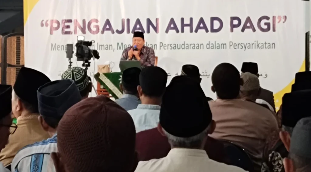 Pengajian Ahad Pagi PDM Gresik: Dr. Sholihin Fanani Ajak Jamaah Wujudkan Keikhlasan dalam Berkhidmat