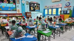Siswa SDMM Kembali Kerahkan Kemampuan Sains dan Penalaran di IKSC