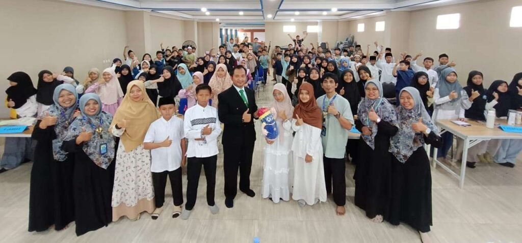 Memperkuat Karakter yang Berakhlakul Karimah dan Berprestasi Siswa Kelas 6 Melalui Kegiatan Motivasi