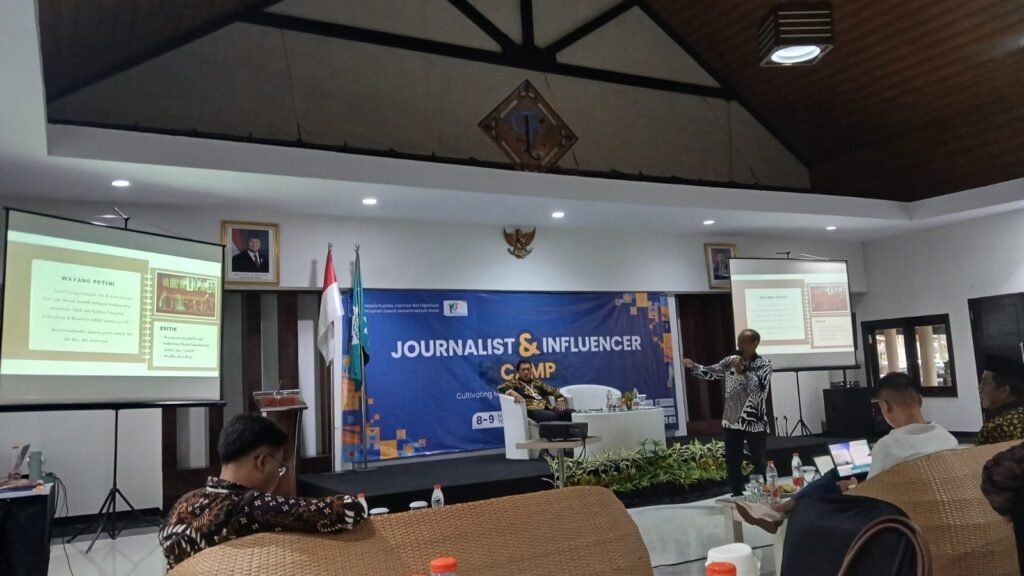 Journalist and Infulencer Camp MPID Gresik Sukses Terlaksana untuk Perkuat Dakwah Digital di AUM Kabupaten Gresik