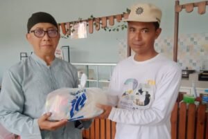 Semarak Milad Muhammadiyah ke-113: PCM Krian Adakan Bakti Sosial untuk Warga Ranting dan AUM