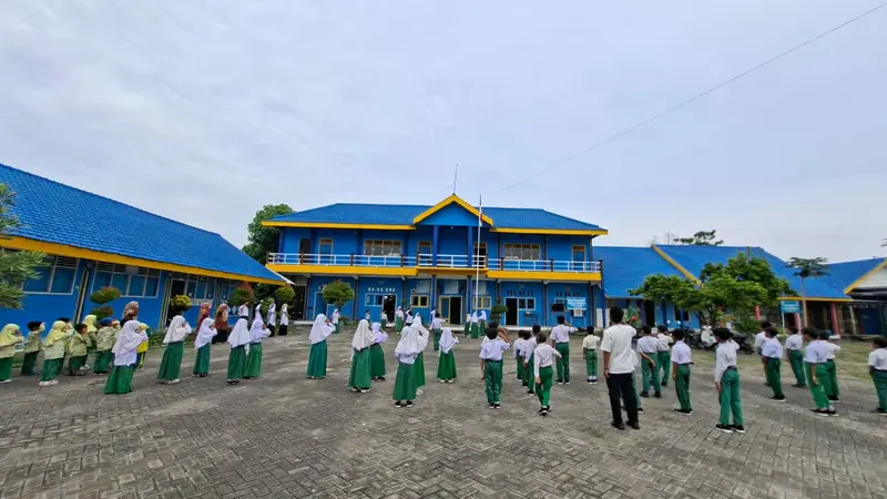 Bukan Sekadar Upacara, Ini Semangat Juang di MIM 08 Pelangwot