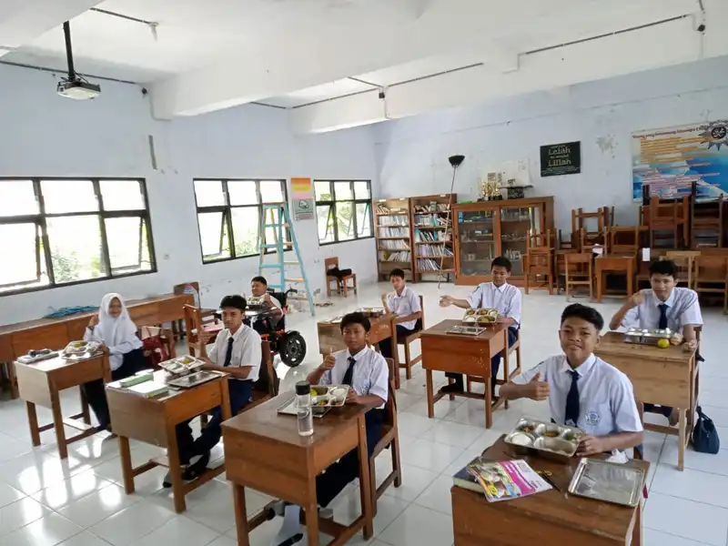 SMP Muhammadiyah 1 Blitar Wujudkan Generasi Sehat lewat Program MBG
