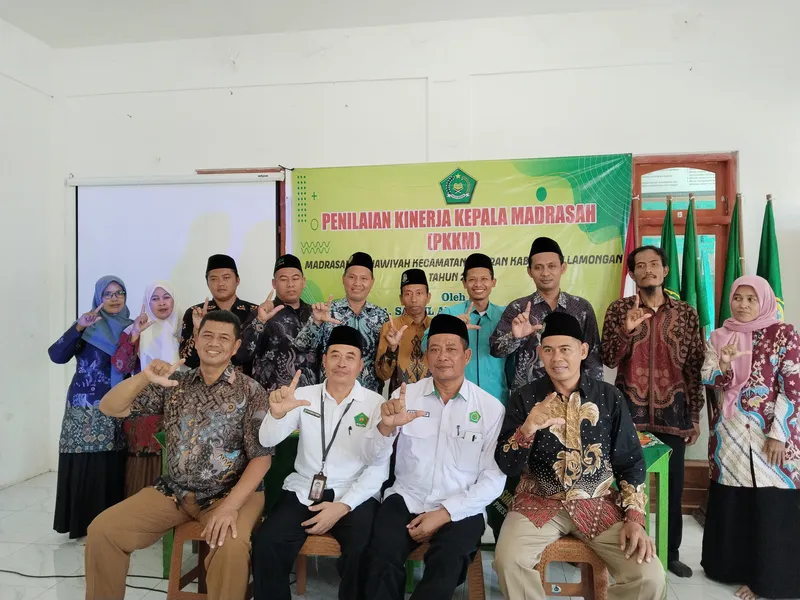 Inovasi Absen Digital Tuai Pujian, Pengawas Bina Apresiasi Langkah Maju MTs Muhammadiyah 4 Bulubrangsi