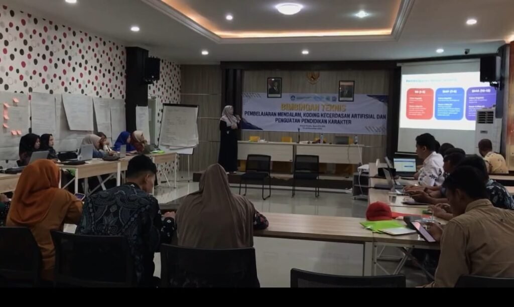 Guru SMA NTB Punya Jurus Rahasia Ajarkan Unplugged 4 Pilar Computational Thinking