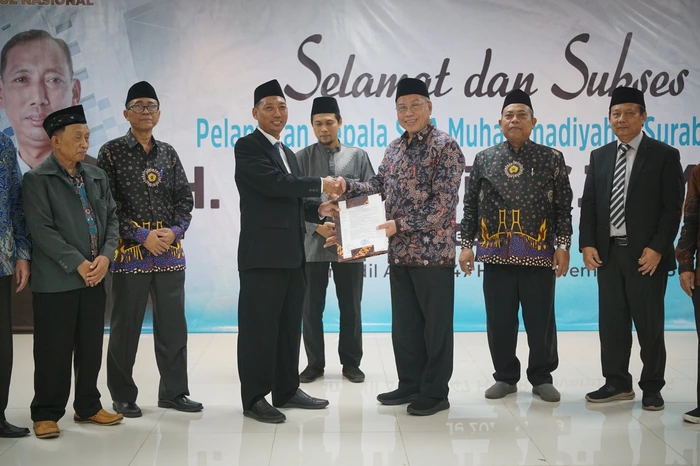 Tonggak Baru Smamda Surabaya: Pelantikan H. Mukhlasin Tandai Transformasi Menuju Sekolah Digital dan Berkarakter