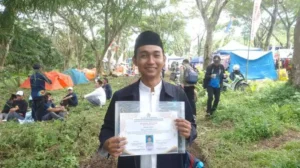 Guru SMA Muha Genteng Ikuti Wisuda Mubaligh Muda dalam Milad ke-113 Muhammadiyah