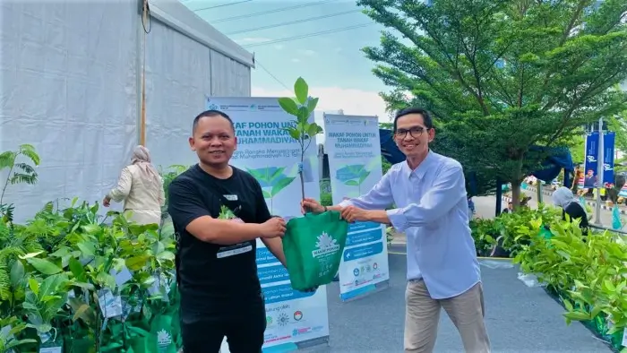 Hadiah Manis dari Milad ke-113 Muhammadiyah: Pengunjung Pulang Membawa Bibit Buah Unggulan