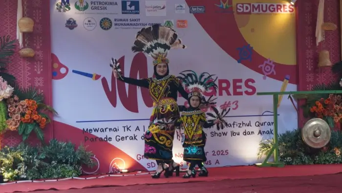 Fashion Show Ibu dan Anak Jenjang TK Meriahkan Mugres Fest #3