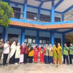 Semarak Milad ke-113 Muhammadiyah, Guru SD Muda Babat Kompak Kenakan Seragam Ortom