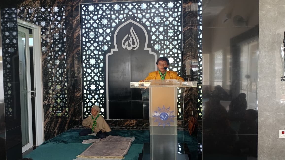 IPM Kids Ambil Peran dalam Kegiatan Muhadharah di MI Islamiyah Mojopetung