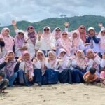 IGABA Cabang Tanggulangin Gelar Rihlah ke Pantai Semilir Tulungagung, Meriah dan Penuh Makna Peringati Hari Guru