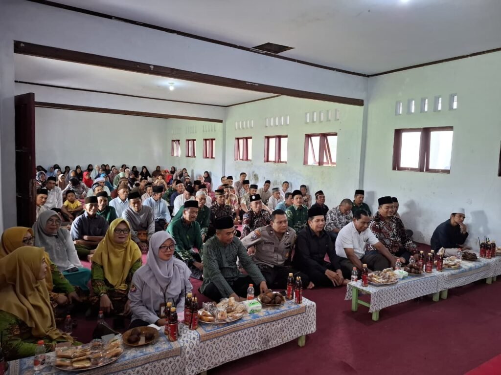 Semarak Milad ke-113 Muhammadiyah, PCM Selorejo Gelar Tabligh Akbar dan Bakti Sosial di Ampelgading
