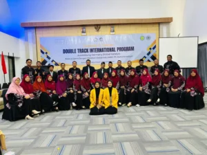Tampil Anggun dan Profesional, Dua MC Mamsaka Warnai Launching Program Internasional