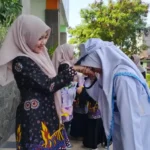 Spemma Surabaya Peringati Hari Guru, Siswa Tunjukkan Cinta dan Komitmen Anti-Bullying