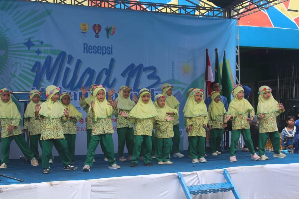 Meriahnya Resepsi Milad ke-113 Muhammadiyah Keluarga Besar PCM Menganti