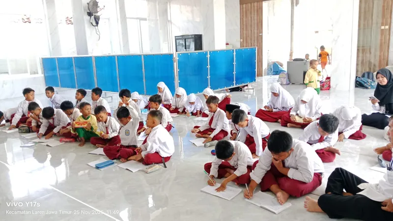Muhadlarah Asah Kepercayaan Diri Siswa MI Muhammadiyah 12 Centini