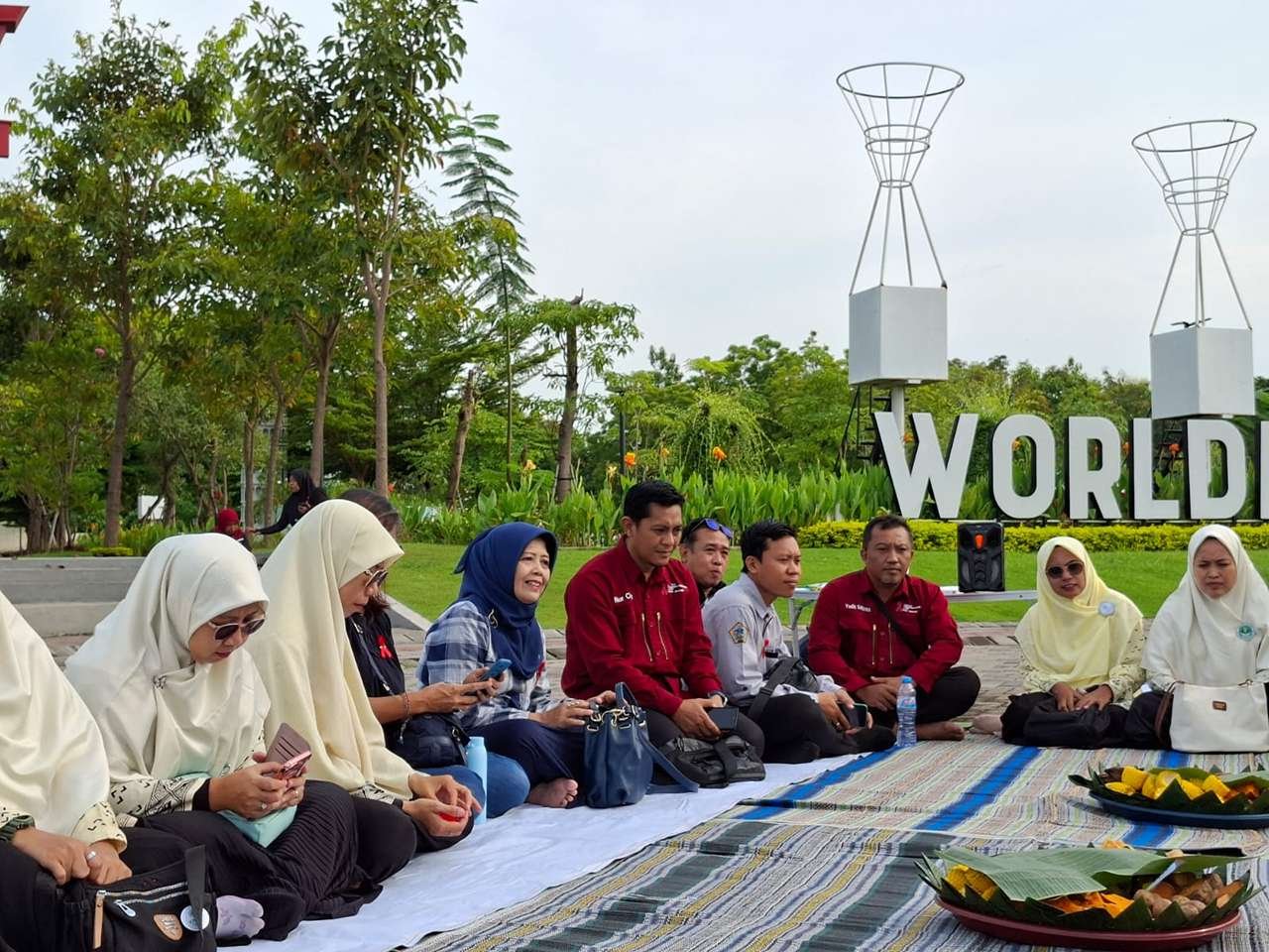 Aksi Solidaritas Nasyiah Gresik dari Edukasi, Berbagi hingga Cap Jari