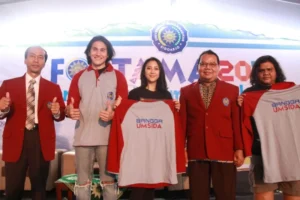 Tiba-Tiba Muncul Wirosableng  di Tengah Acara Mahasiswa Baru Umsida