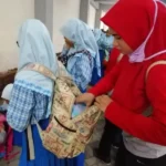 Sebelum Studi Wisata, Ransel Siswa Diperiksa dan Guru Menemukan Barang-Barang Ini