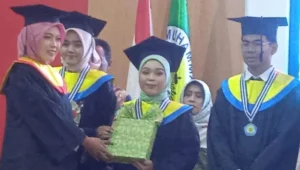 Wisuda Smamuga Tulangan, Ada yang Istimewa