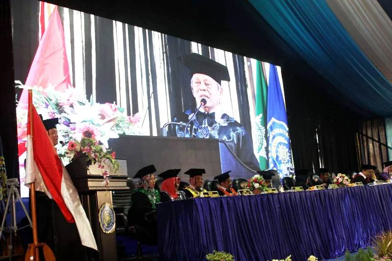 UMG Wisuda 475 Lulusan dari 12 Program Studi