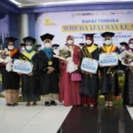 Tiga Lulusan Terbaik Smamda Dapat Kejutan