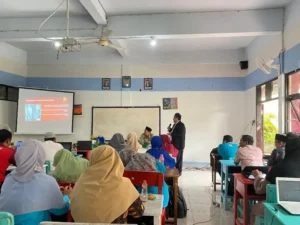 Workshop Majalah Sekolah Langsung Praktik