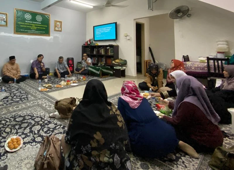 Dua Dosen UMY Adakan Pengabdian di PCIM Malaysia