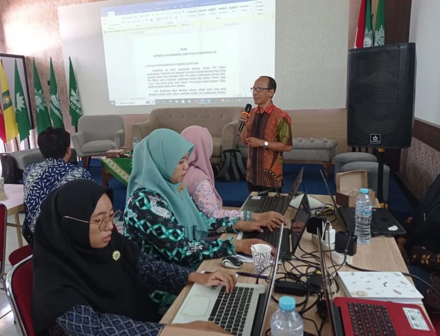 Pelatihan Belum Ditutup, Buku Sudah Bisa Diunduh di 66 Negara