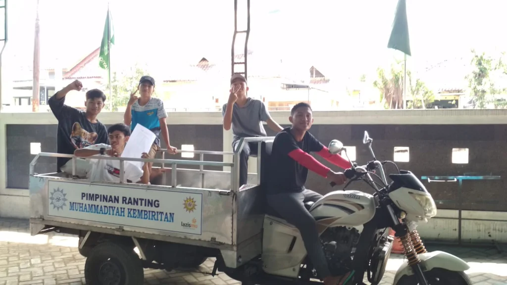 Begini Remas At-Taqwa Pandan Bagikan Zakat Fitrah