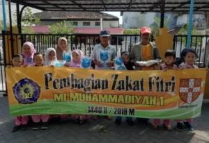 Madrasah Favorit Ini Mulai Salurkan Zakat Fitrah