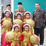 Penari Cilik SD 4 Zamzam Tampilkan Tarian Kepis Ronjot di Peresmian RSU Assakinah, Ini Maknanya