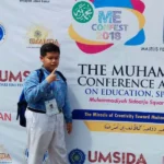 Anak Ini Memberi Hadiah Terindah untuk Orangtua dan Sekolah