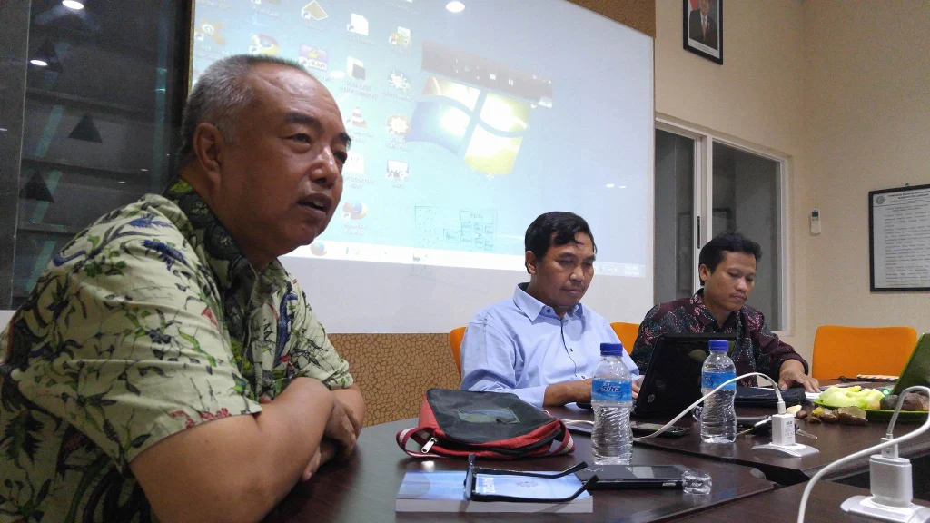 Menemukan Kembali Tuhan: Memaknai Takwa Pascapuasa