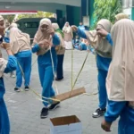 Serunya lomba Roller Ball di SD Mumtaz